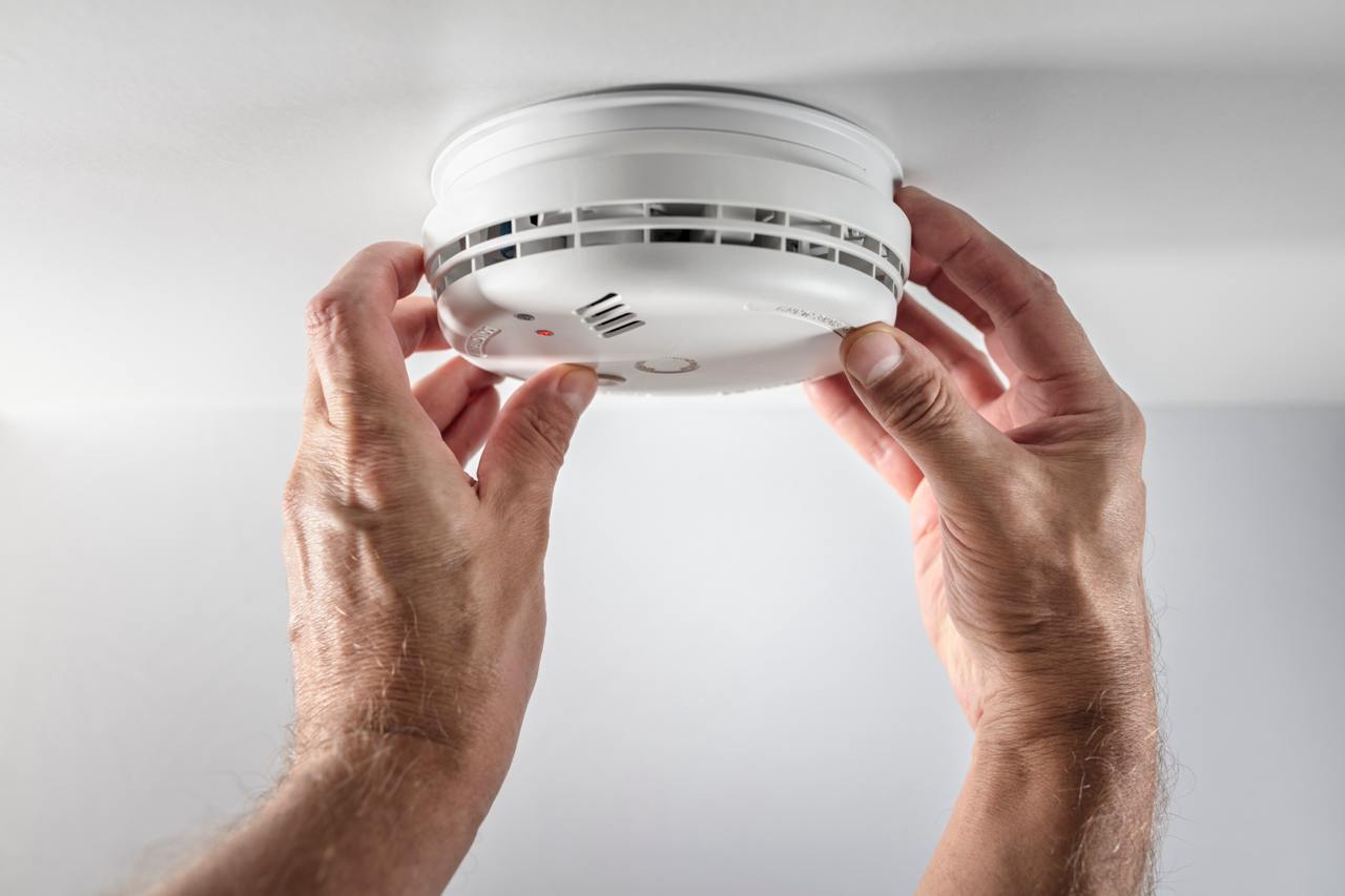 Smoke Detector Installation and Replacement Services