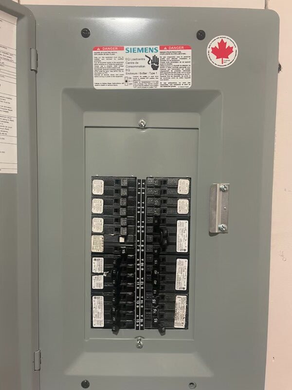 BPM electricians installed electrical panel in residential house in Chilliwack